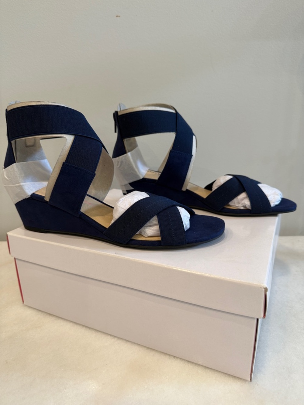 Brand New Isaac Mizrahi Live flats - Picture 6 of 10